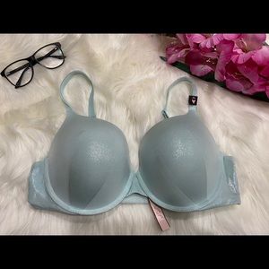 Victorias Secret Bra Shiny